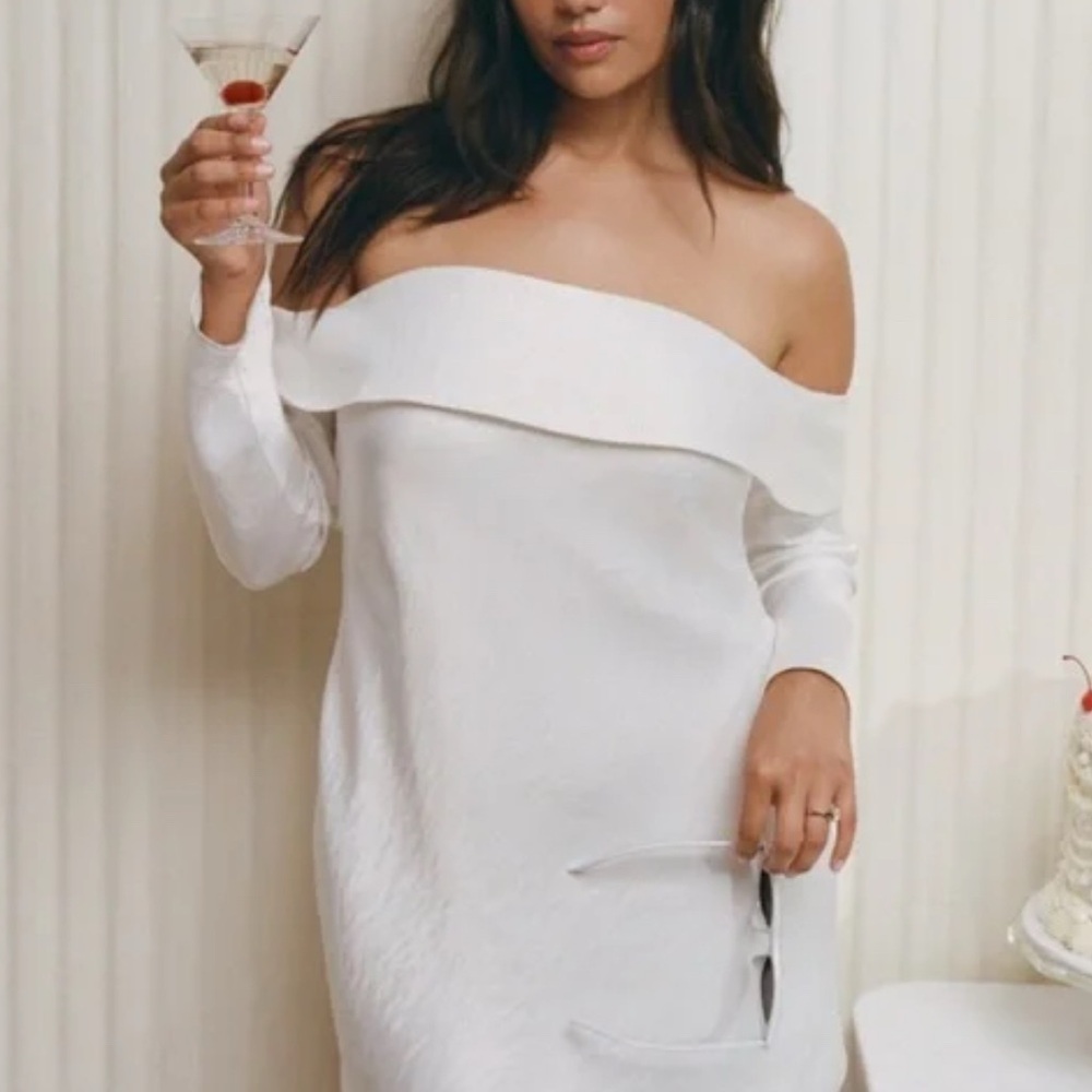 Abercrombie & Fitch White Off the shoulder mini silk dress